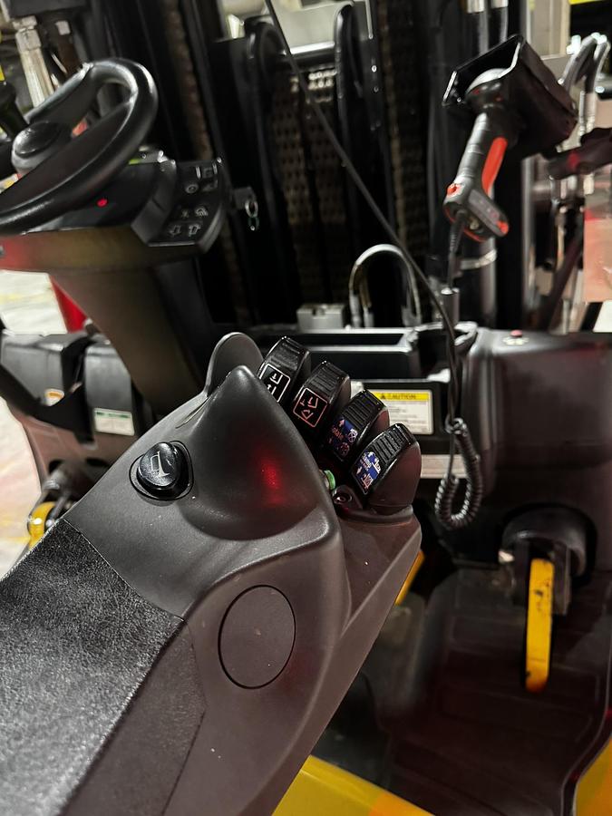 Used 15,500 POUND YALE MODEL GLC155VX FORKLIFT WITH 72" CASCADE PAPER ROLL CLAMP LOW HOURS