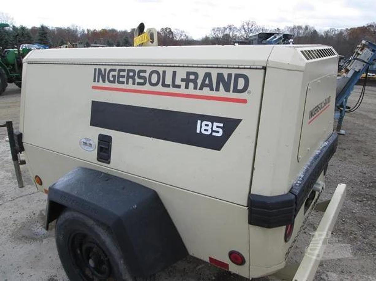 Used INGERSOLL-RAND MODEL P185WJD PORTABLE COMPRESSOR
