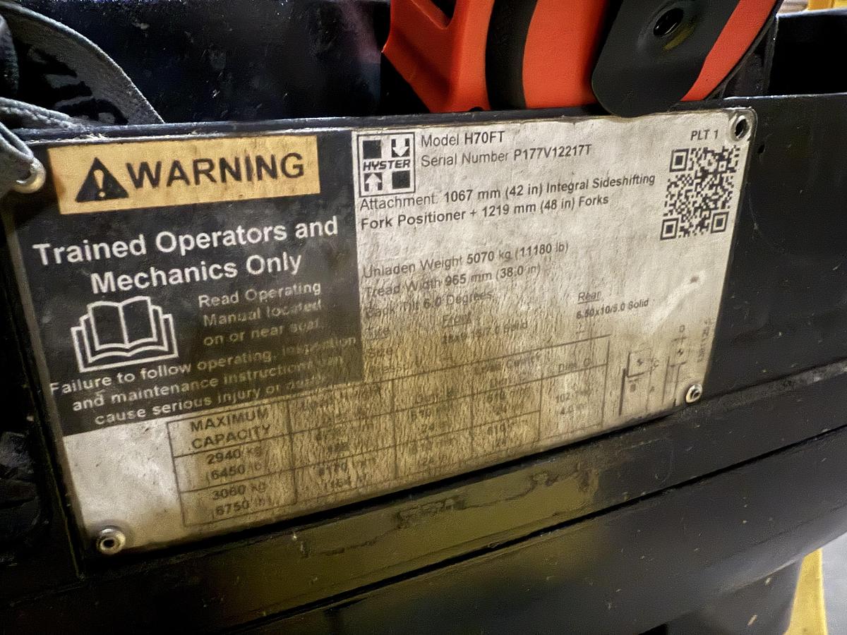 7,000 POUND HYSTER MODEL S70FT FORKLIFT