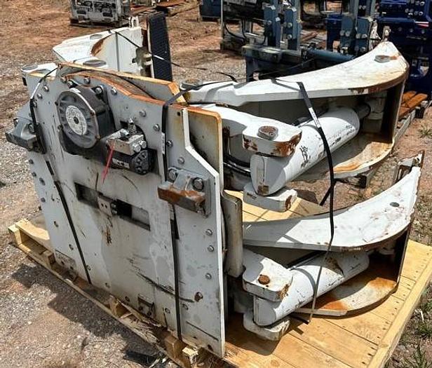 Used CASCADE 100F-RDS-113 72" DIAMETER PAPER ROLL CLAMP CLASS IV