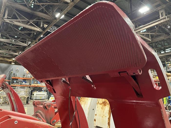 Used 84" BOLZONI AURAMO RA-450NLE-X PAPER ROLL CLAMP CLASS IV MANUFACTURED 2015