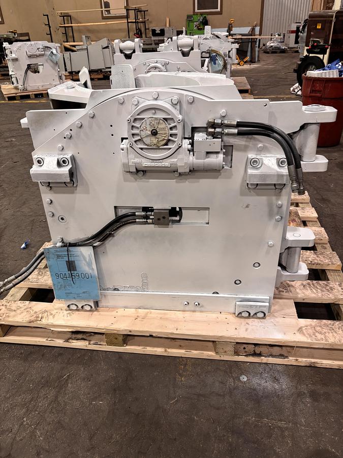 Used CASCADE MODEL 100F - RCS 139 60" DIA. CLAMP