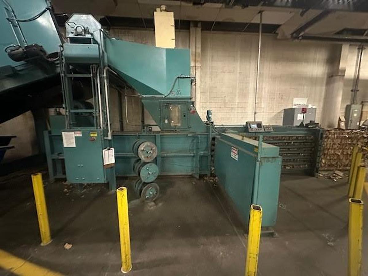 Used MAREN MODEL 72-S-0E-75 40HP HORIZONTAL AUTO-TIE BALER W/MAREN MODEL 60 HOGGER