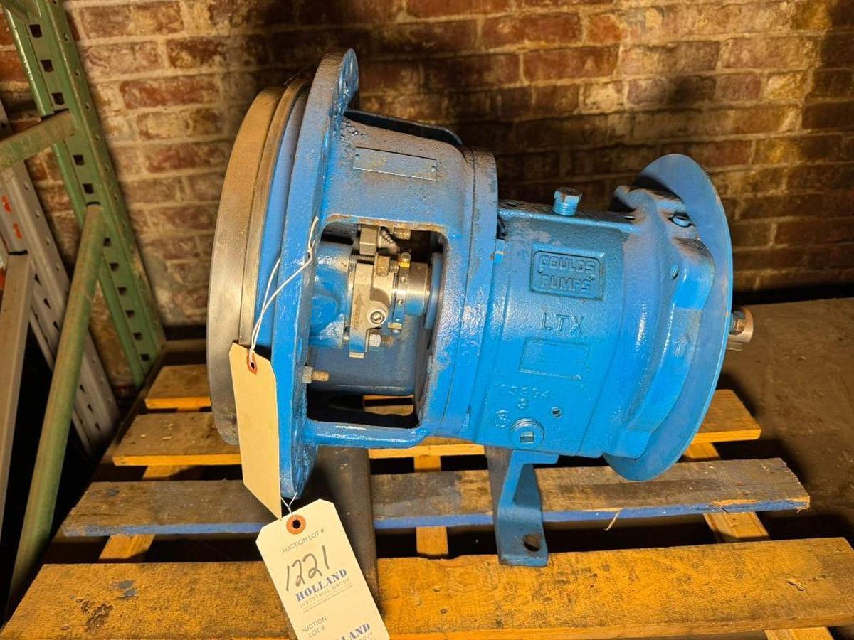 Used GOULDS 3196 SIZE 1.5 X 3-13 PUMP POWER END 316 STAINLESS STEEL