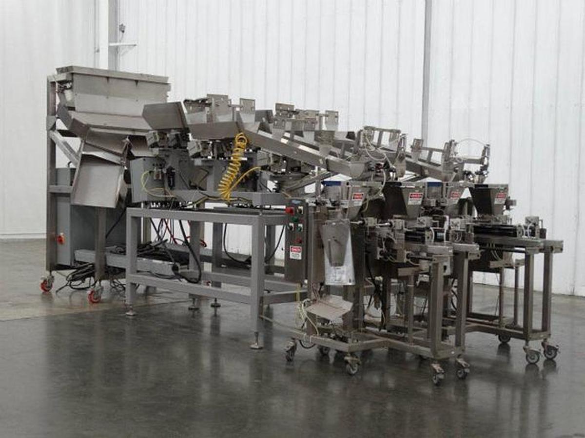 Used WEIGHPACK SYSTEMS INC MODEL COUNTING DEVICE TW/TP LINEAR COUNTER AND VS BAGGING SYSTEM