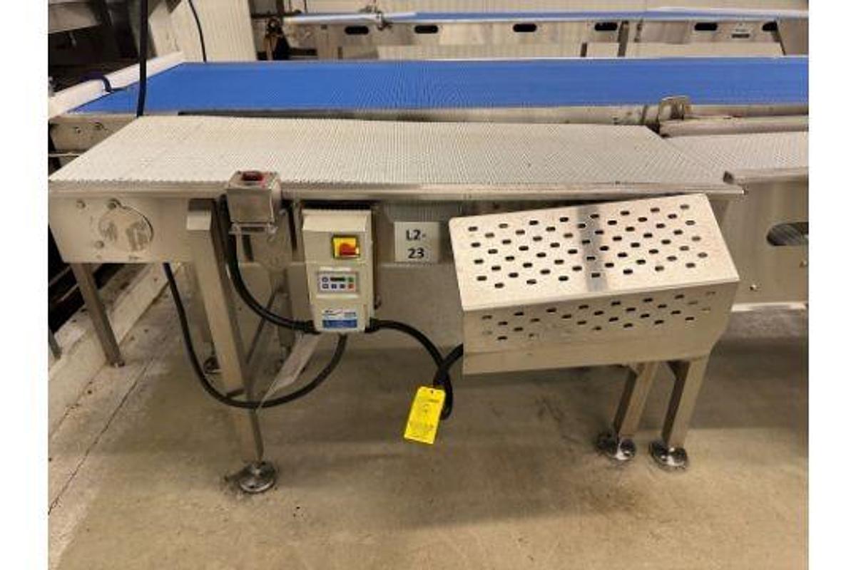 Used KLEENLINE STAINLESS STEEL VARIABLE SPEED CONVEYOR BELT SYSTEM FOOD GRADE