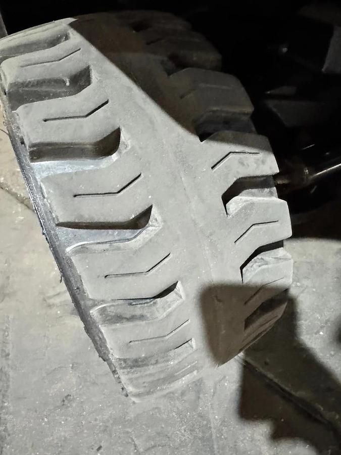 Used 12,000 POUND LB. MODEL S120FTPRS FORKLIFT ROLL CLAMP TRUCK MANUFACTURED 2022 ONLY 1,134 HOURS