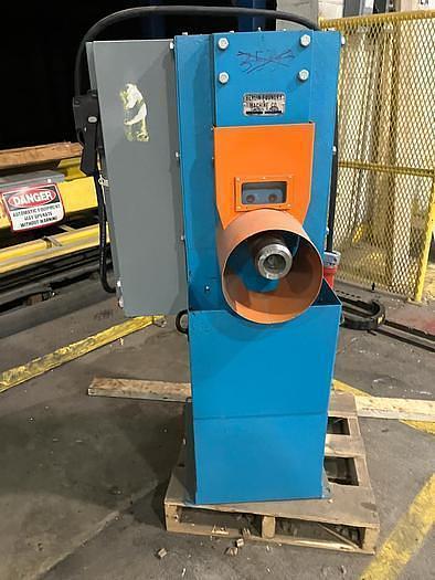 Used BERLIN FOUNDRY & MACHINE CO. MODEL 500 3" / 6" CORE KNOTCHER