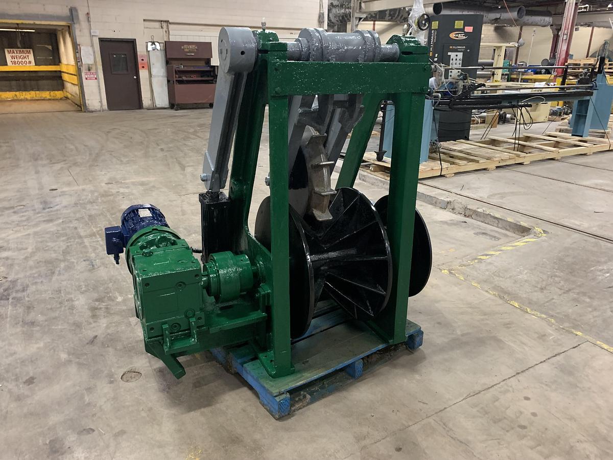 Used KADANT BLACK CLAWSON RAGGER W/ CONTROL PANEL