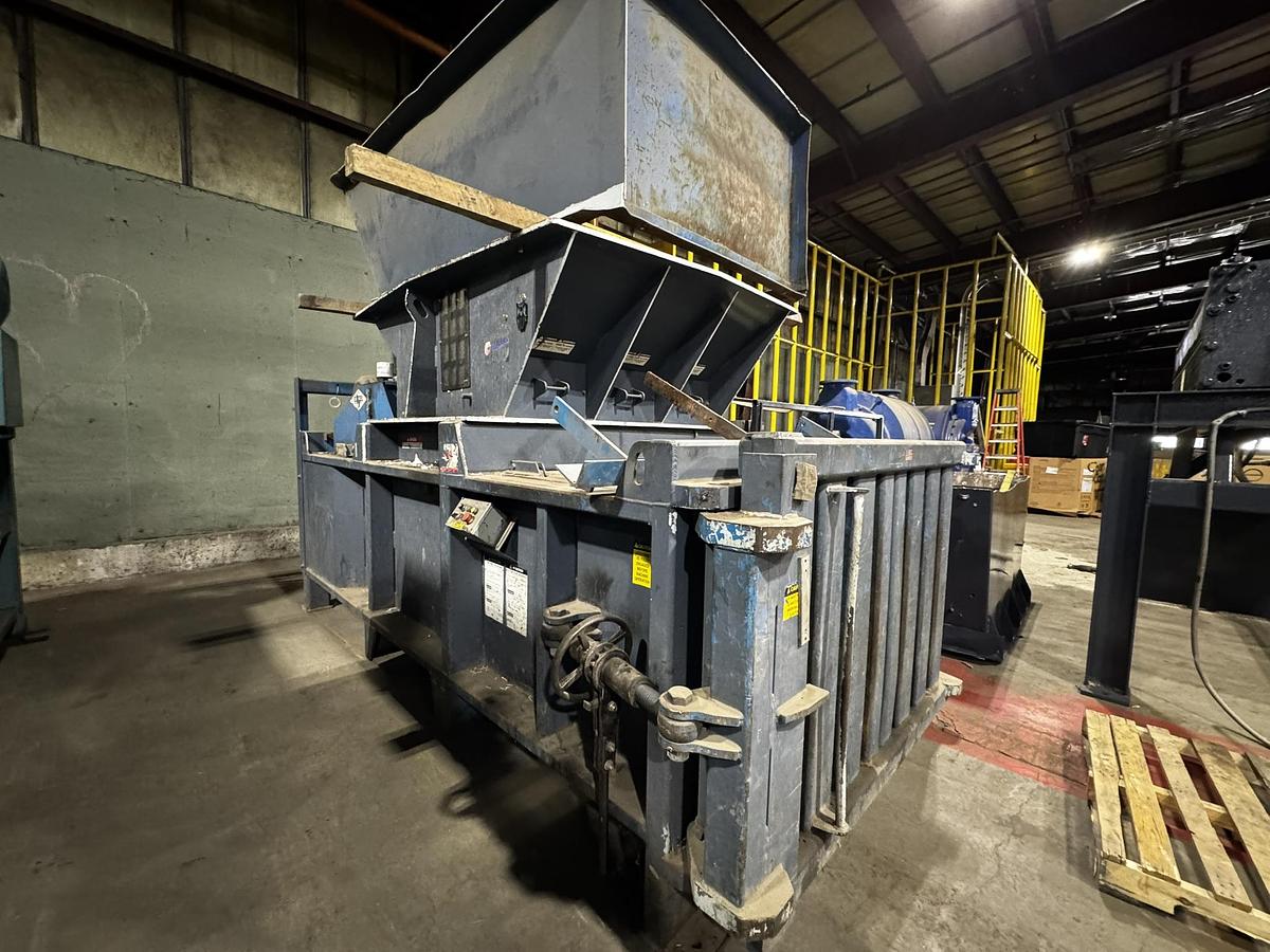Used EXCEL EX-60 CLOSED DOOR BALER 20HP DUAL 6" CYLINDER