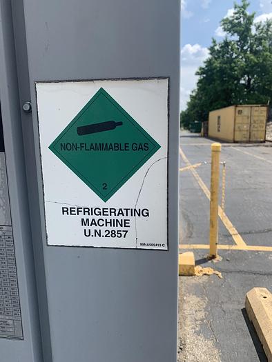 Used CARRIER CHILLER MODEL 30RBB1106-1-C-3