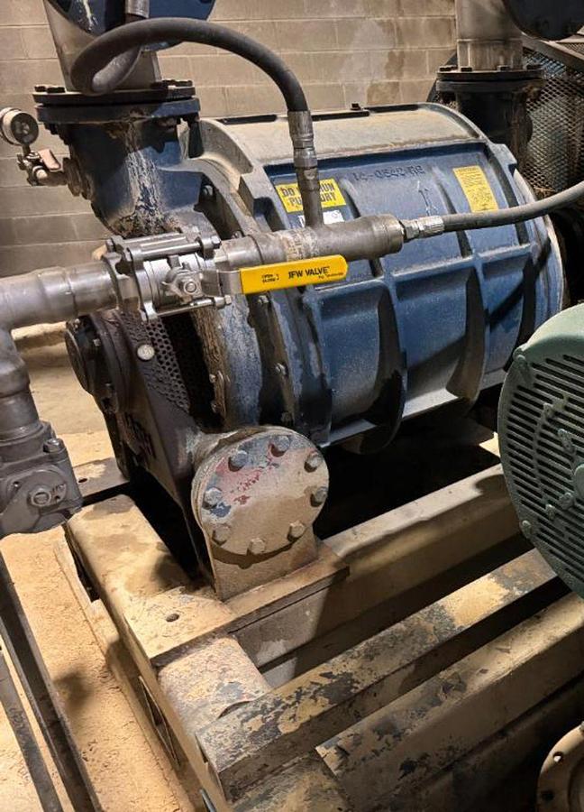 Used NASH VACUUM PUMP MODEL CL2001
