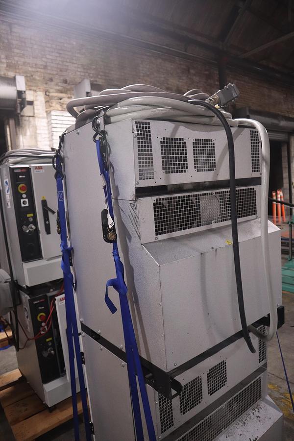 ABB MODEL IRB 6700-300/2.70 ROBOT 6-AXIS MANUFACTURED 2021