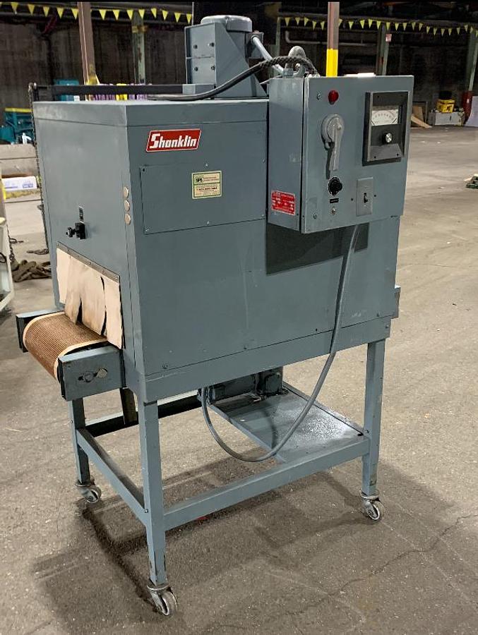 Used SHANKLIN F-5A AUTOMATI SIDE SEAL SHRINK SYSTEM WITH SHANKLIN T-7XL SHRINK TUNNEL