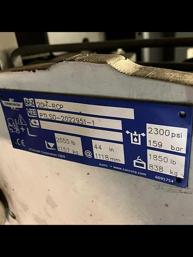 Used 6,500 POUND TOYOTA FORKLIFT PAPER ROLL CLAMP TRUCK W/ 84" CASCADE CLAMP 