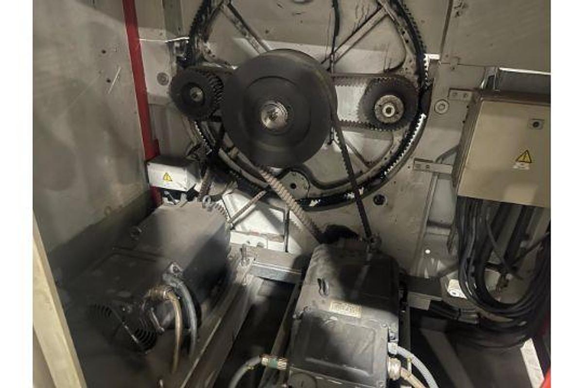 Used 58" WIDE COMEXI TURRET REWIND WITH SPLICING 32" DIAMETER