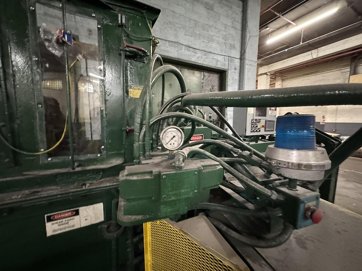 Used AMERICAN BALER MODEL 10357 HORIZONTAL AUTOTIE BALER 20 HP