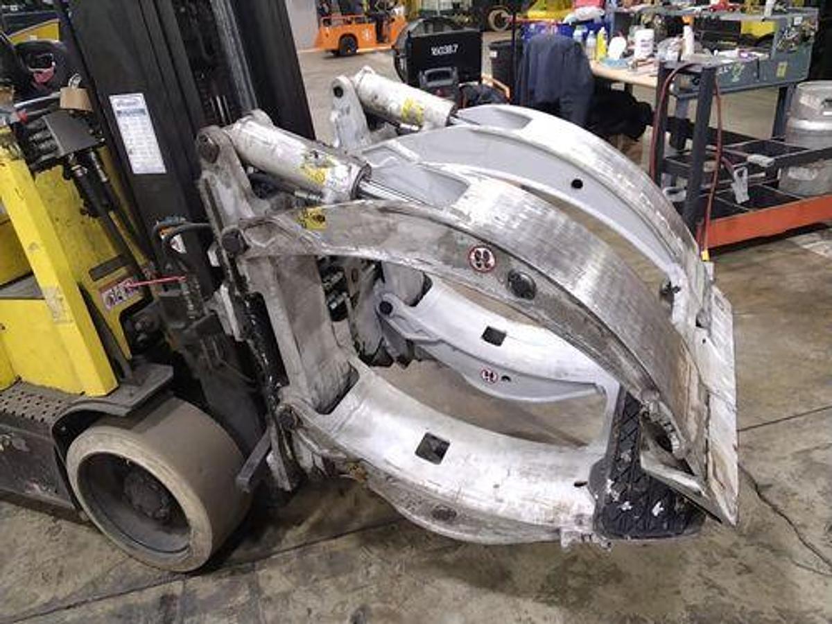 Used 60" CLAMP CASCADE 25H-RCP-BX07-006 CLASS III MAST MOUNT