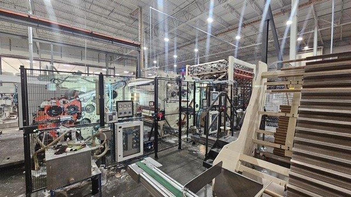 Used 108" WIDE UNIVERSAL TISSUE TECHNOLOGY BRT/KRT REWINDING LINE W/4 LANE LOG SAW