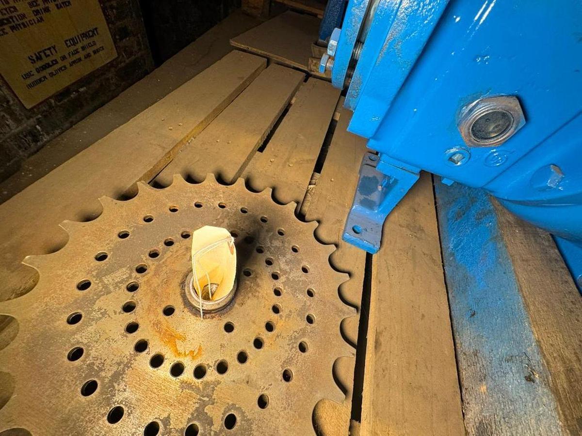 Used GOULDS 3196 SLTX POWER END PULLOUT PUMP PART 13" 316 STAINLESS STEEL