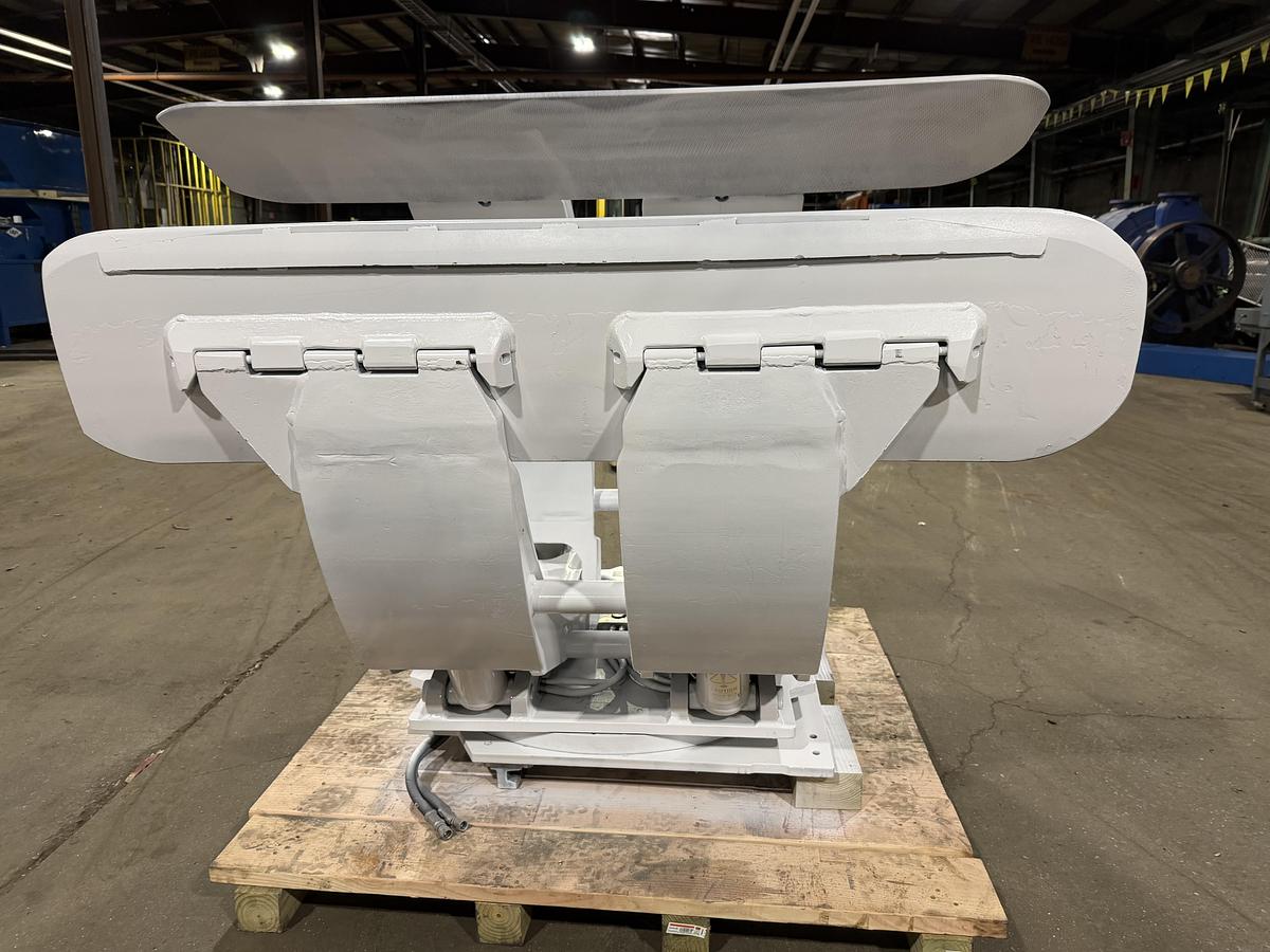 Used 72" CASCADE MODEL 90F-RCP-323 PAPER ROLL CLAMP