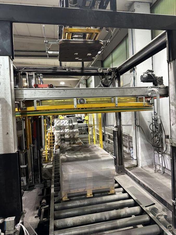 Used SIGNODE (HALOILA) OCTOPUS 1600 BTS PALLET WRAPPING LINE