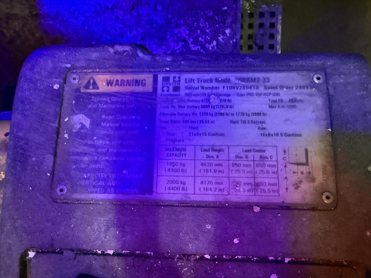 Used 6,000 POUND HYSTER MODEL E60XM2-33 ELECTRIC FORKLIFT