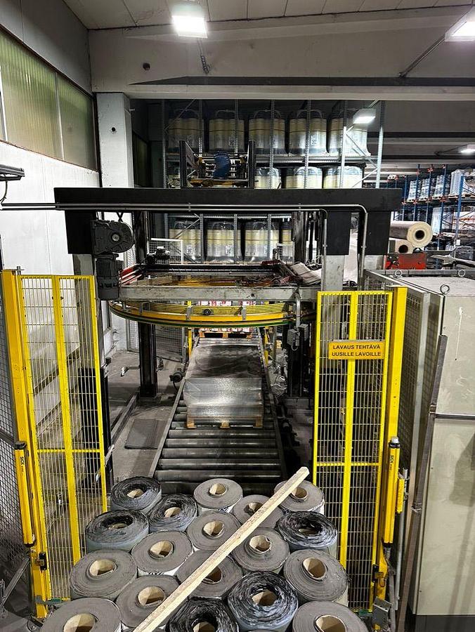 Used SIGNODE (HALOILA) OCTOPUS 1600 BTS PALLET WRAPPING LINE