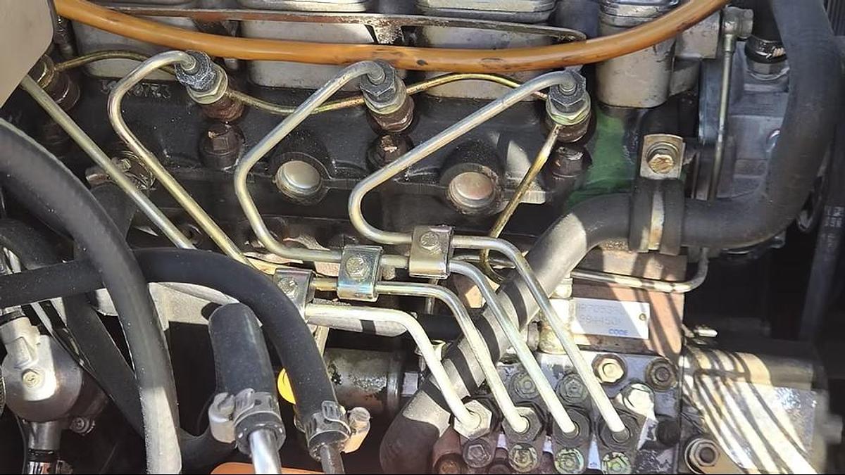 Used SULLAIR MODEL 185 PORTABLE AIR COMPRESSOR