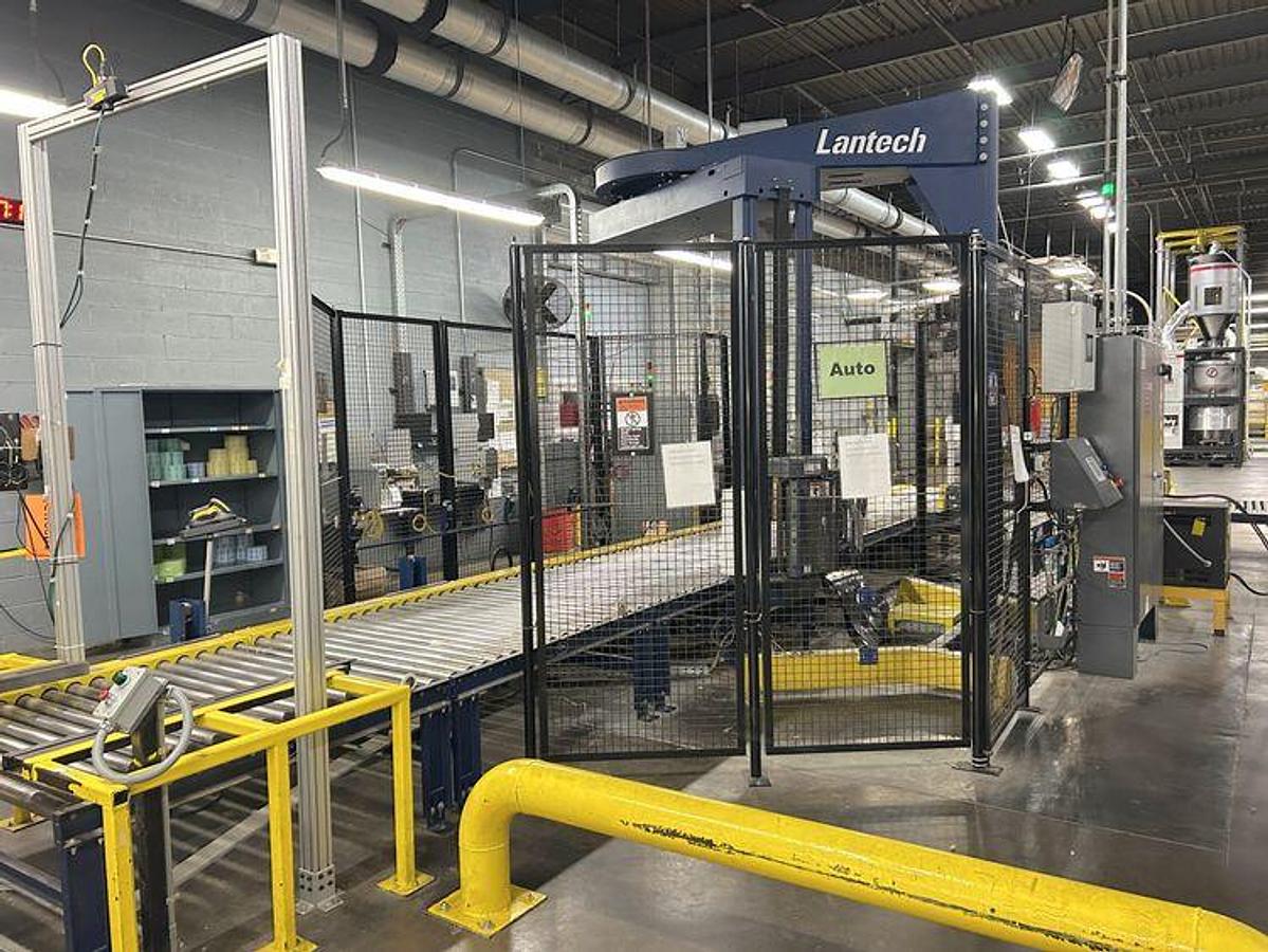 Used LANTECH AUTOMATIC PACKOUT LINE MODEL SLC-AUTO