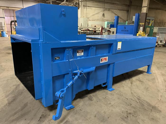 Used SHRED-TECH AZ-80 SHREDDER WITH COMPACTOR AND CONVEYOR