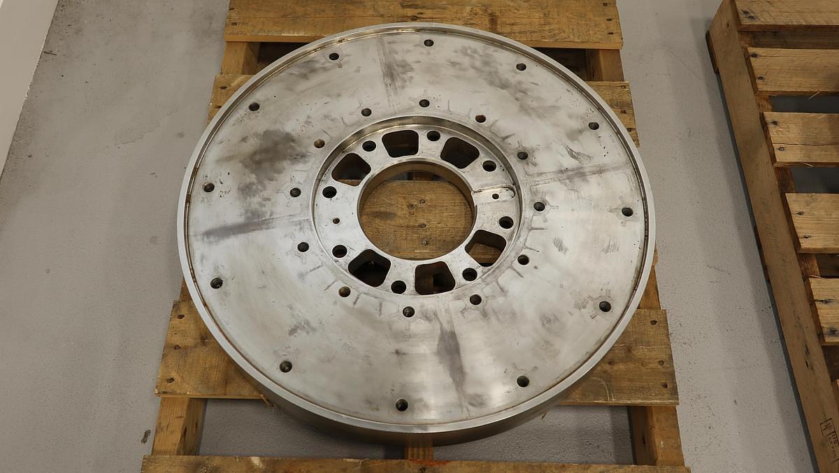 Used BELOIT DD4000 SERIES 26"/30" DISC REFINER 26" ROTOR