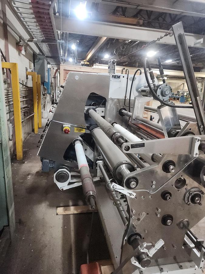 Used 36" WIDE REM (ASSOCIATED MACHINE DESIGN) MODEL 3250.17 DUPLEX SLITTER REWINDER