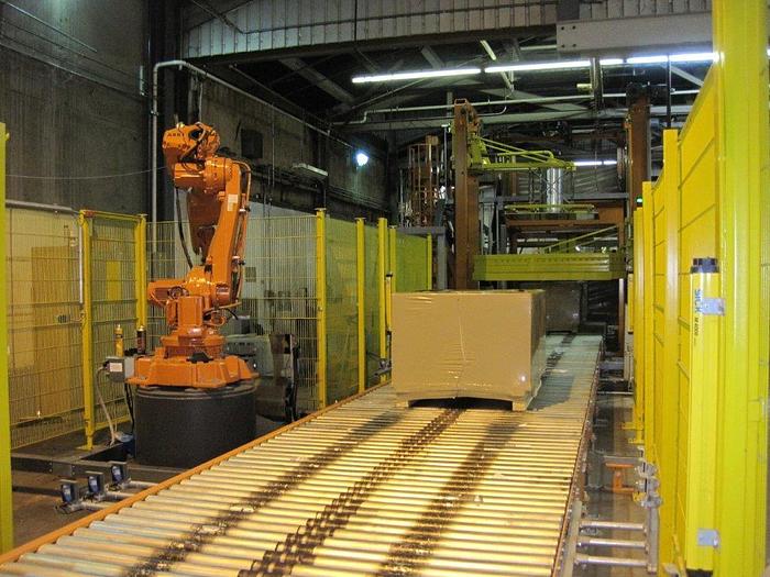 Used MSK PALLET WRAPPING LINE