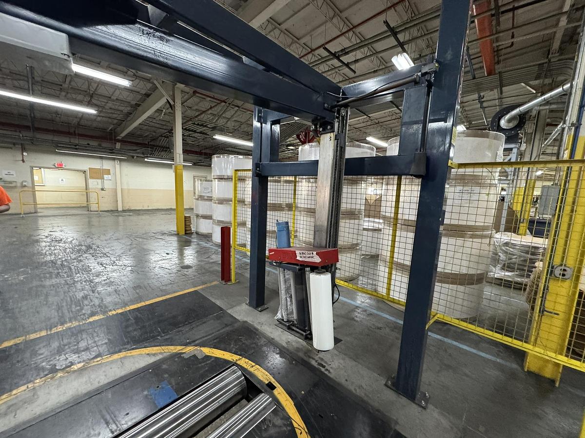 Used WULFTEC MODEL WRT-200-CW PALLET WRAPPER