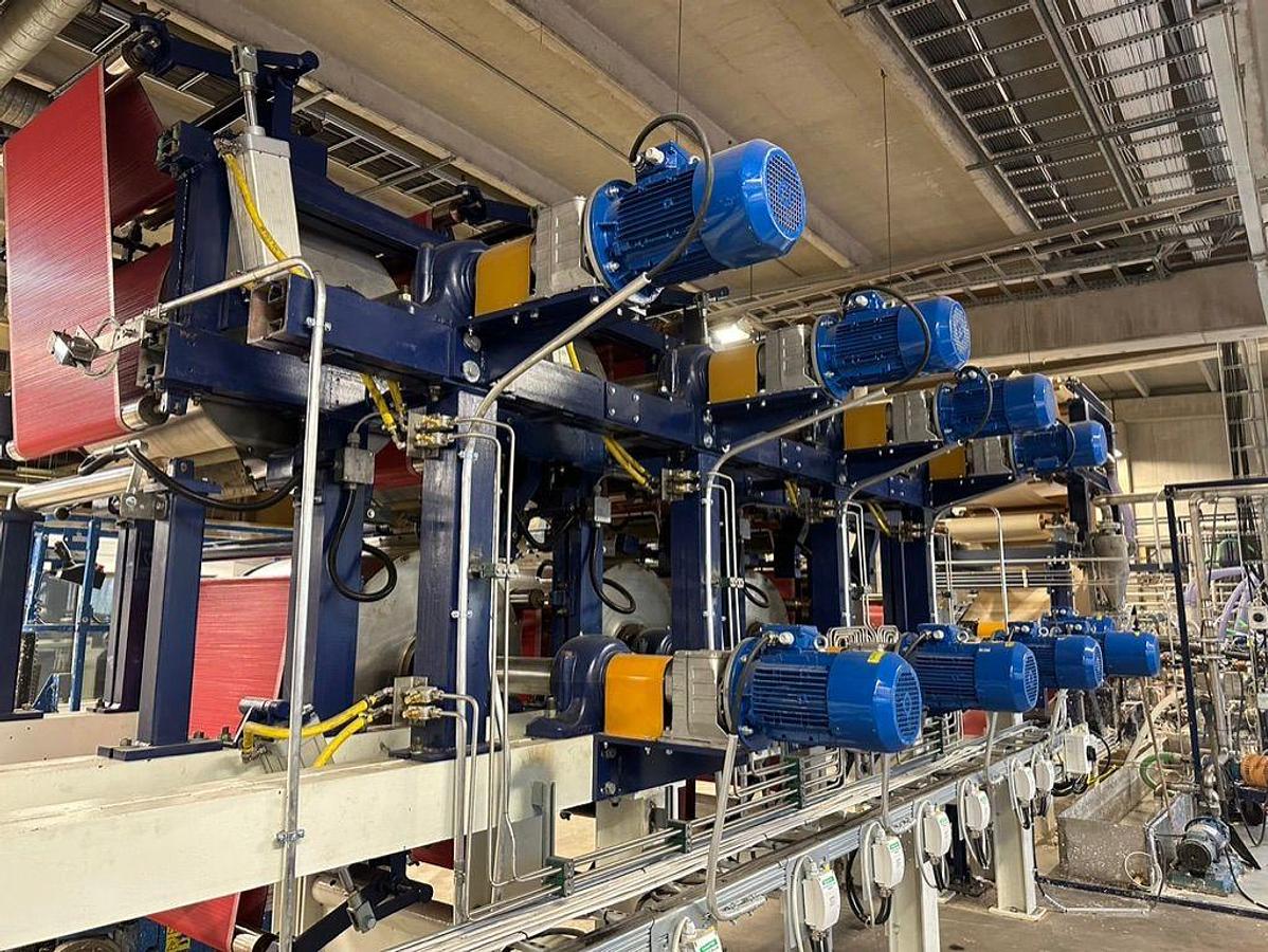 Used 17.7" (450MM) WIDE LAB PAPER MACHINE 