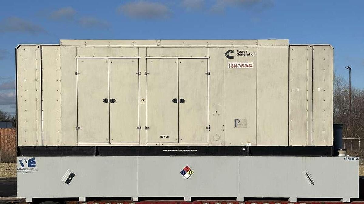 Used 750kw CUMMINS MODEL GST30-G5 NR2