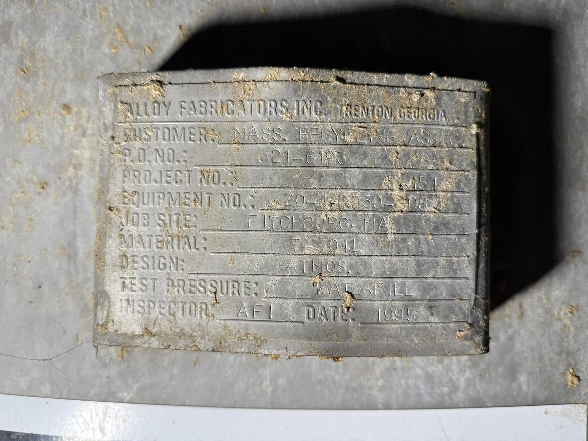 Used STAINLESS SLEEL TANK