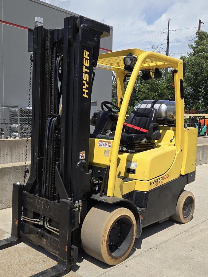 Used HYSTER S100FT-BCS 10,000 LB. CAPACITY BOX CAR SPECIAL 2016