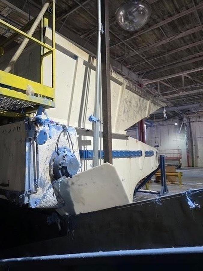 Used 62" x 80" VECOPLAN MODEL VAZ1300 M-FF SINGLE SHAFT SHREDDER 150HP