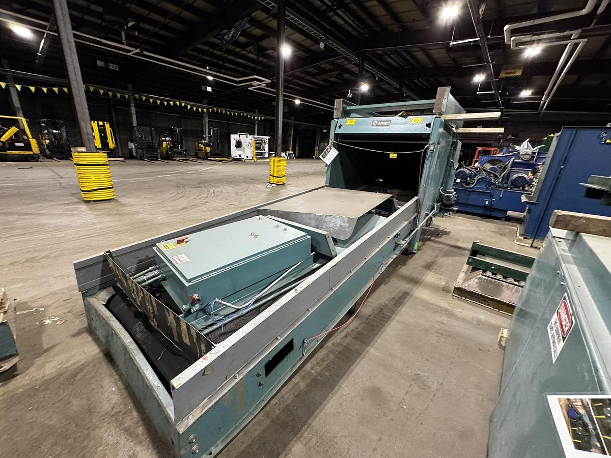 Used MAREN MODEL 72-S-0E-75 40HP HORIZONTAL AUTO-TIE BALER W/ MAREN MODEL 60 SHREDDER & CONVEYOR
