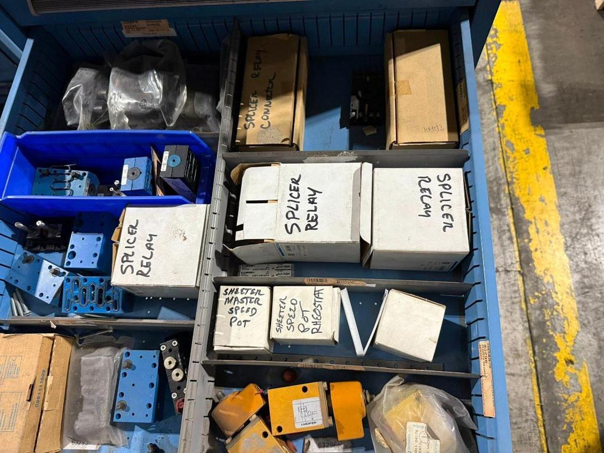 Used LYON 11 DRAWER TOOL CABINET