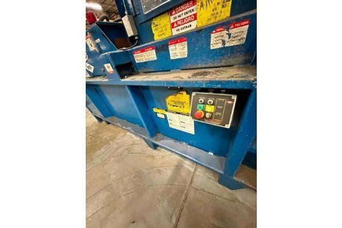 Used EXCEL EX62 CLOSED DOOR BALER 20HP TWIN RAM CYLINDERS