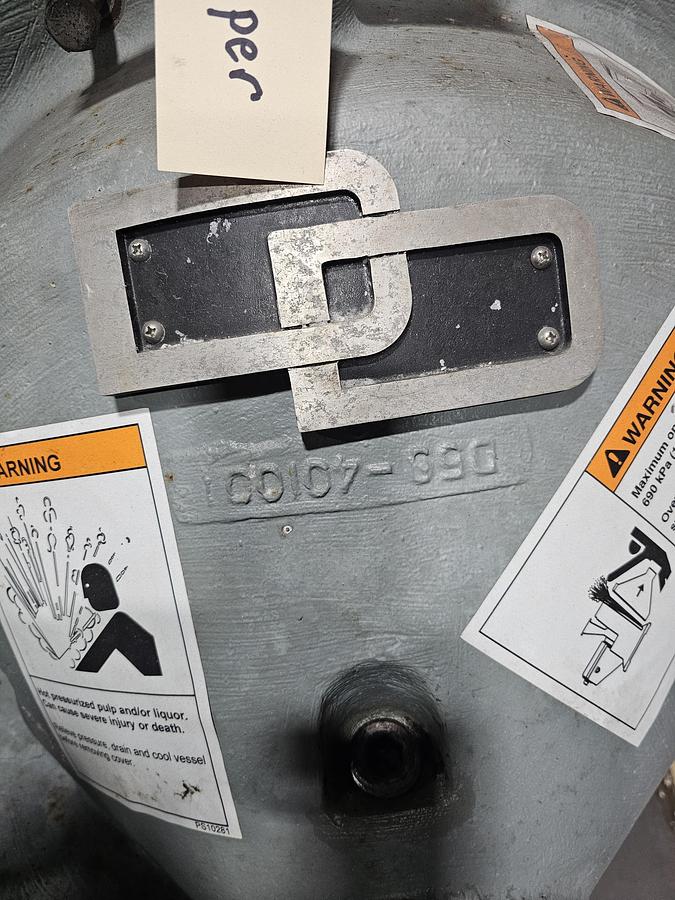 Used BELOIT DD4000 SERIES 24" DISC REFINER - NEW SHAFT QUILL & PLATES