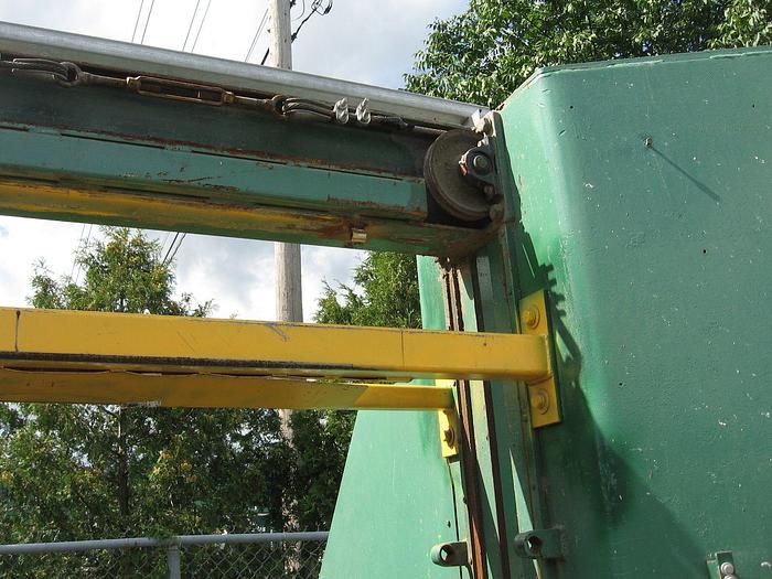 Used 72" WIDE ROLL SPLITTER