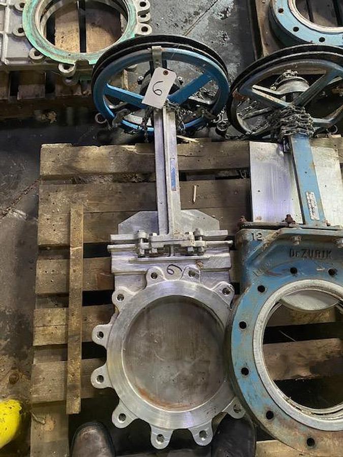 Used VELAN 12" DIA. MANUAL SLIDE GATE VALVE T-316 S/S