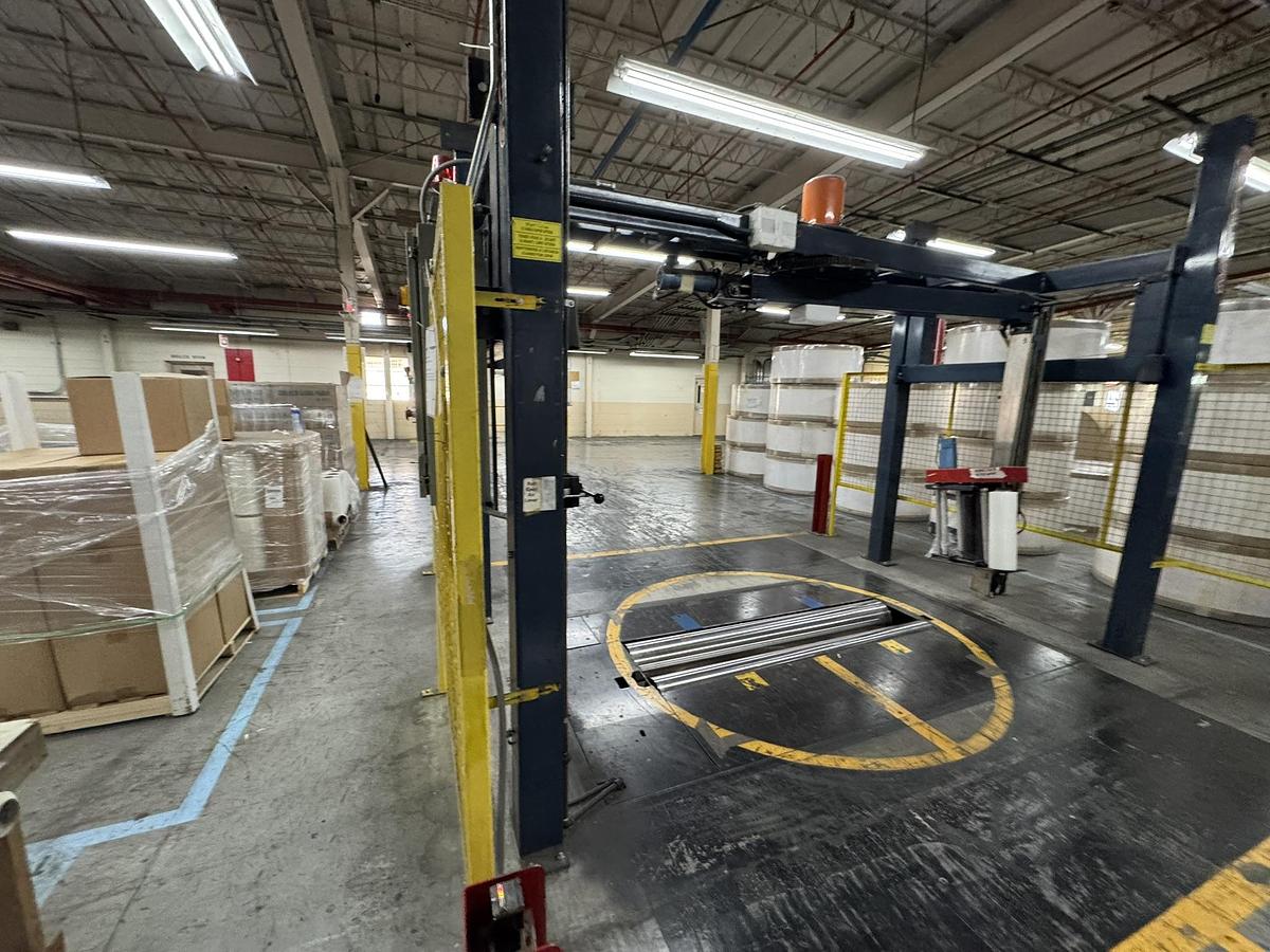 Used WULFTEC MODEL WRT-200-CW PALLET WRAPPER