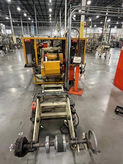 Used PAPER MACHIENRY CORPORATION PMC-1000 PAPER CUP MACHINE 