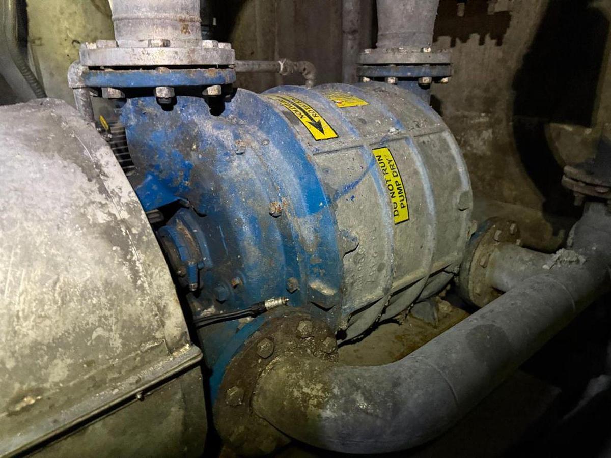 Used NASH VACUUM PUMP MODEL CL1001