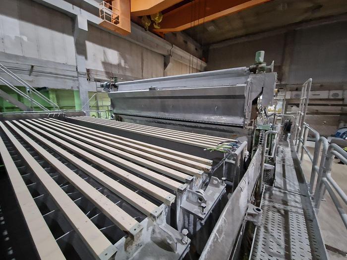 Used 220" (5.6M) VOITH PAPER MACHINE WITH SPEED SIZER 170,000 TPY 